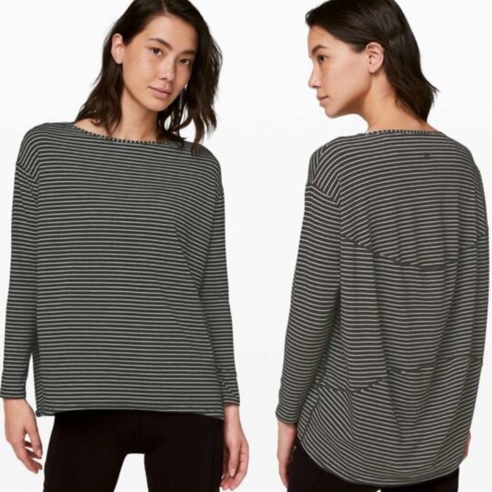 Lululemon back in action long sleeve modern stripe black and white stipe